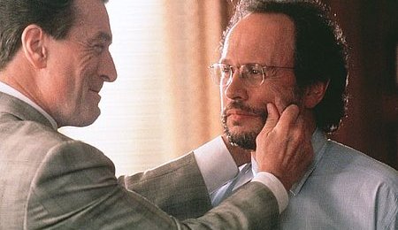 Robert De Niro and Billy Crystal in "analyze this"